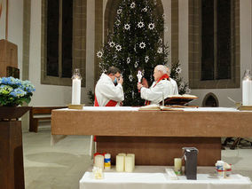 Darstellung des Herrn mit Kerzenweihe und Blasiussegen (Foto: Elisbetha Rößler)